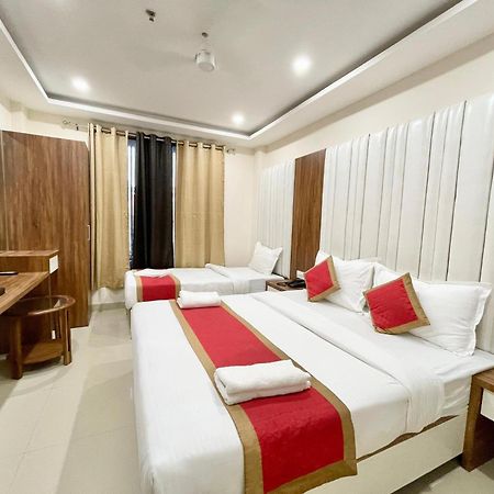 Hotel Shree Radha Krishna 瓦拉纳西 外观 照片
