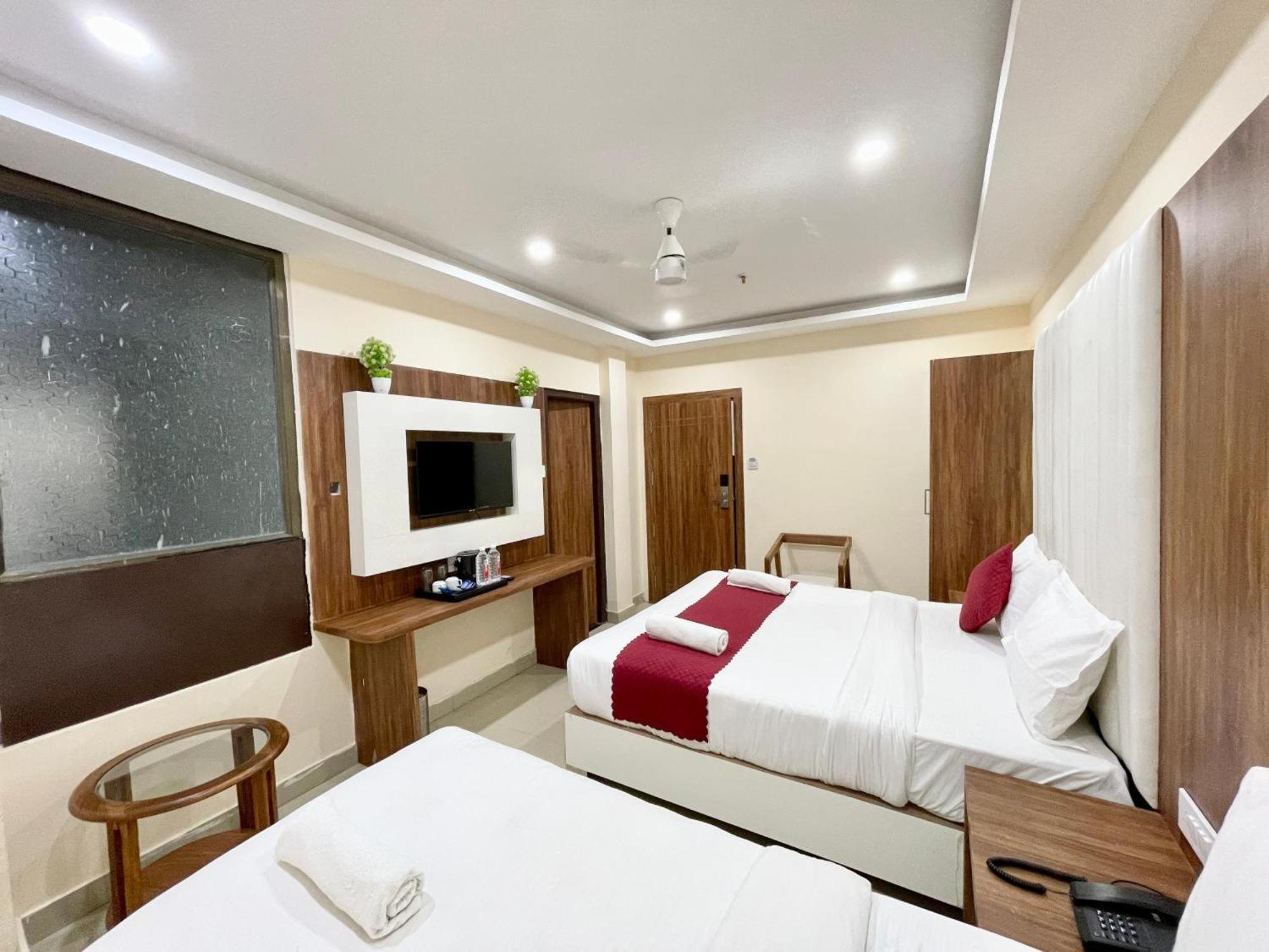 Hotel Shree Radha Krishna 瓦拉纳西 外观 照片