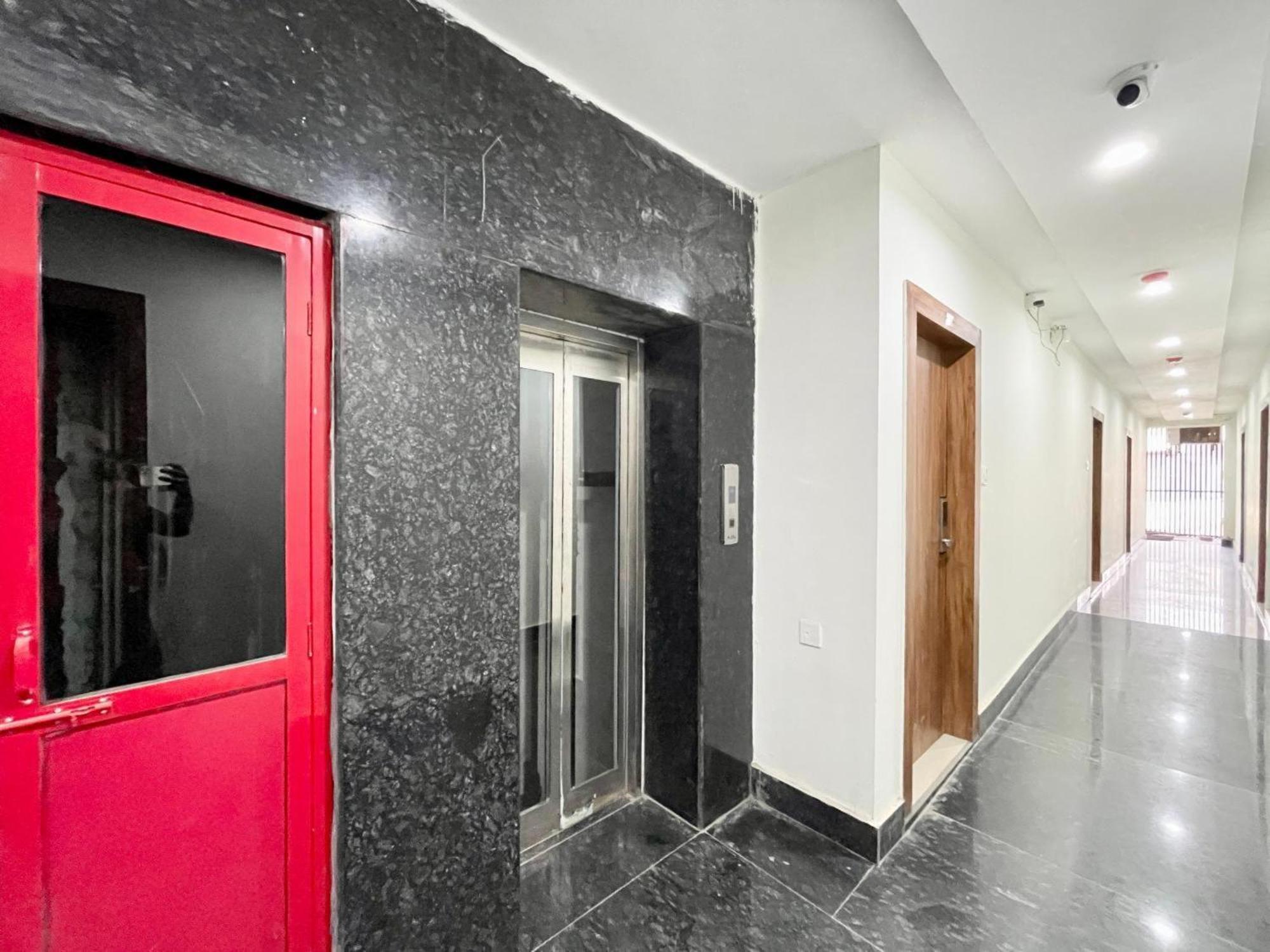 Hotel Shree Radha Krishna 瓦拉纳西 外观 照片