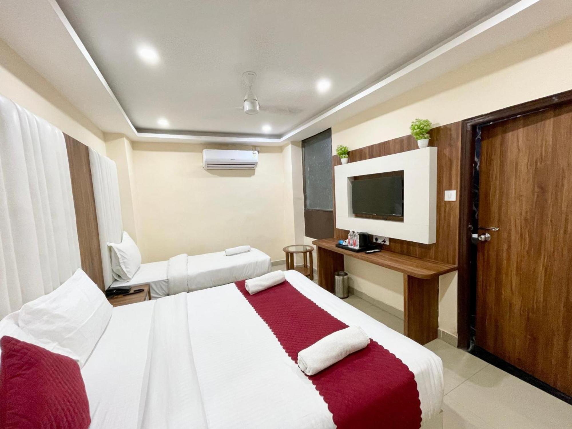 Hotel Shree Radha Krishna 瓦拉纳西 外观 照片